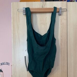 UO Green bodysuit NWT xs/s